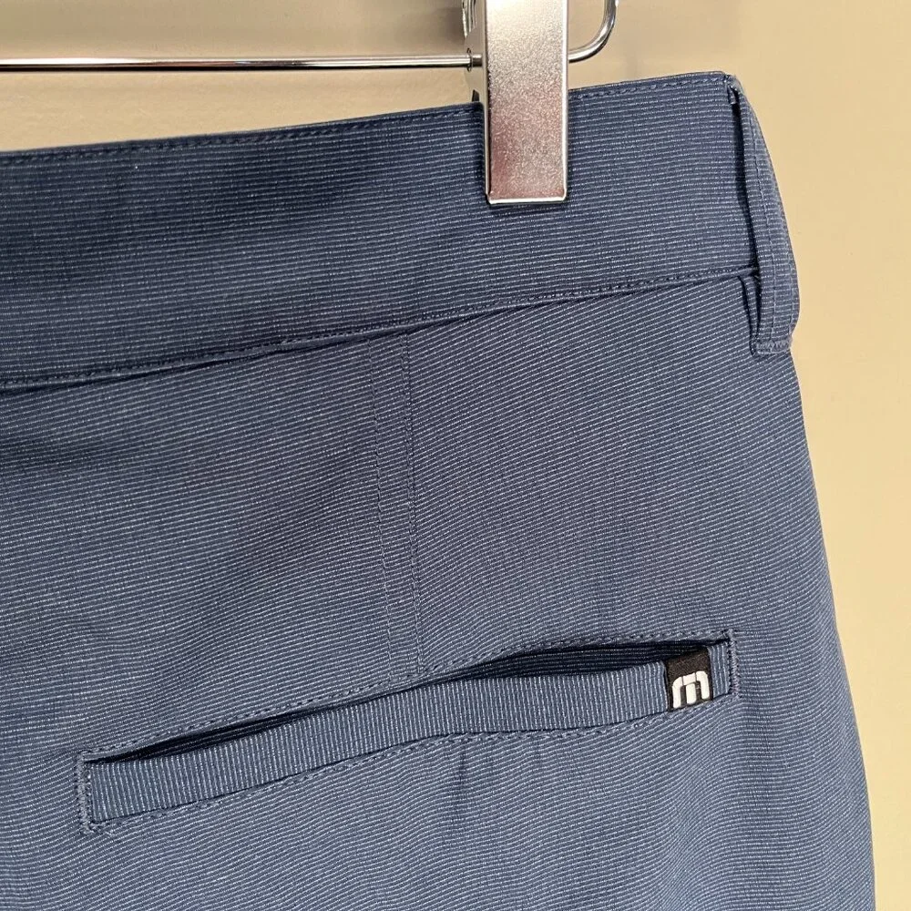 ⛳ TravisMathew Men’s Dark Blue Golf Shorts Flat Front 30 10” Inseam 🔥 - Picture 3 of 5